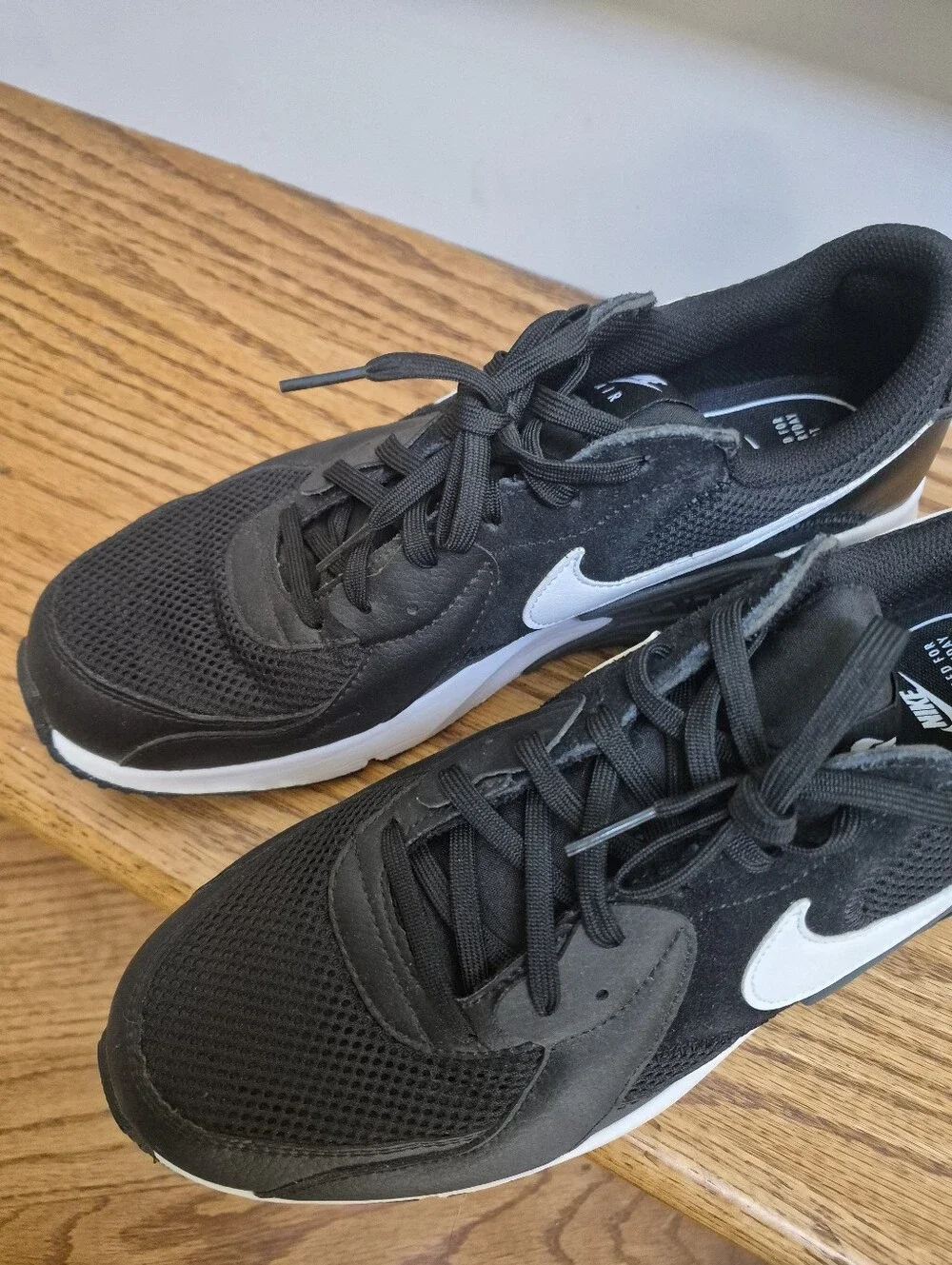 Nike Black and White Ladies Air Max Sneakers Size 11
